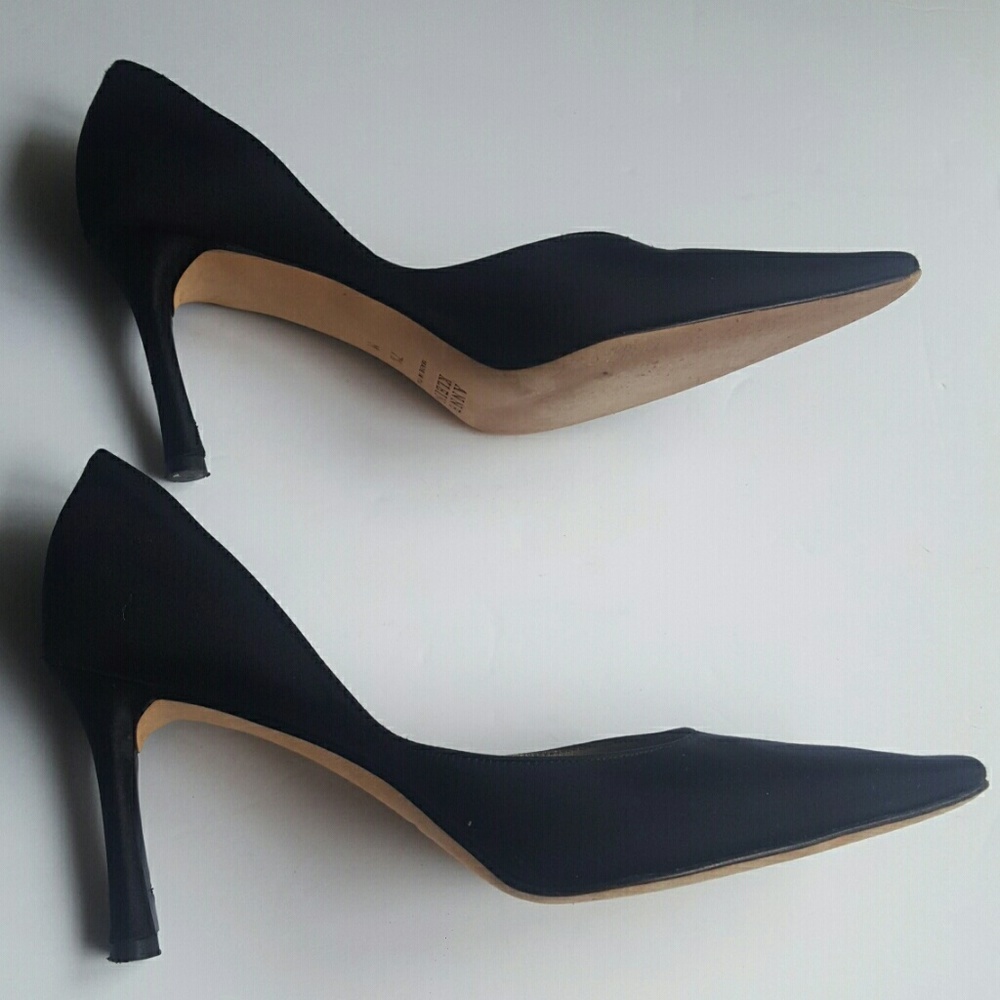 Anne Klein black SEXY satin leather soul pumps Size 7.5 Timeless formal Cocktail